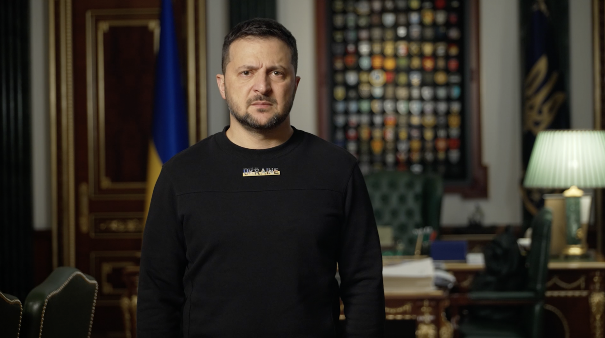 Виграти цю зиму, пройти всі складнощі й дати захист нашим людям – це дуже важливо – звернення Президента України Виграти цю зиму, пройти всі складнощі й дати захист нашим людям – це дуже важливо – звернення Президента України