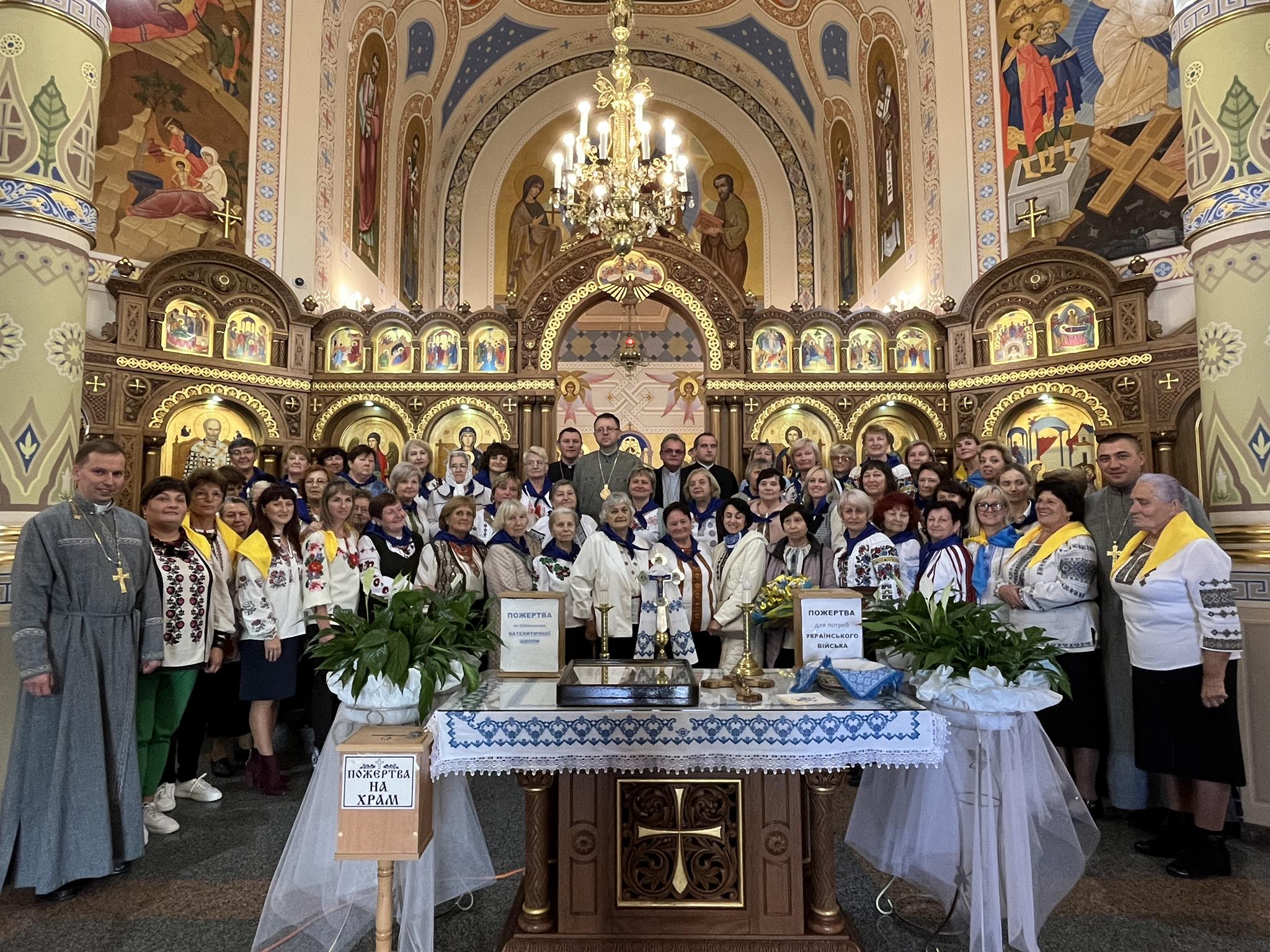 «Жертовна любов та молитва матері приносить багато добра»: Владика Володимир з нагоди 15-ліття “Матерів в молитві” на парафії Введення «Жертовна любов та молитва матері приносить багато добра»: Владика Володимир з нагоди 15-ліття “Матерів в молитві” на парафії Введення