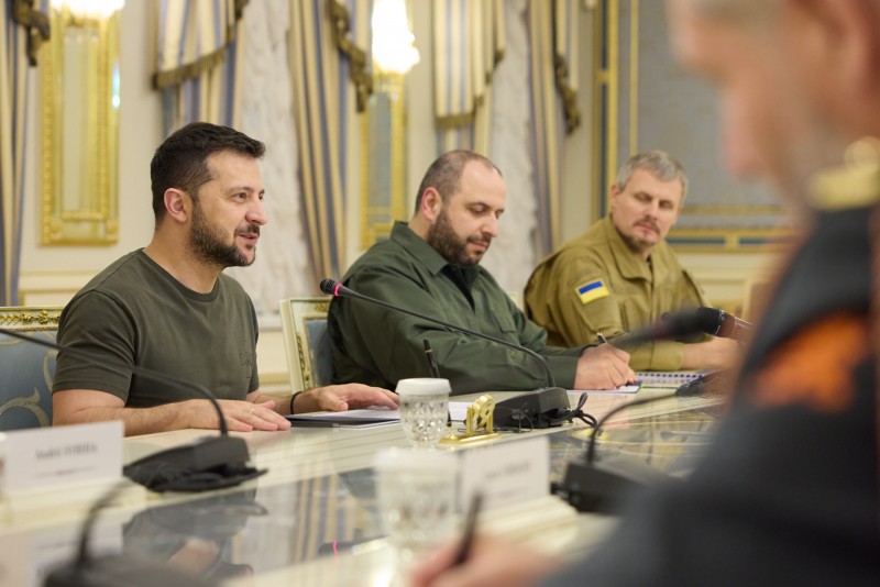 Глава держави зустрівся з міністром оборони Нідерландів Глава держави зустрівся з міністром оборони Нідерландів