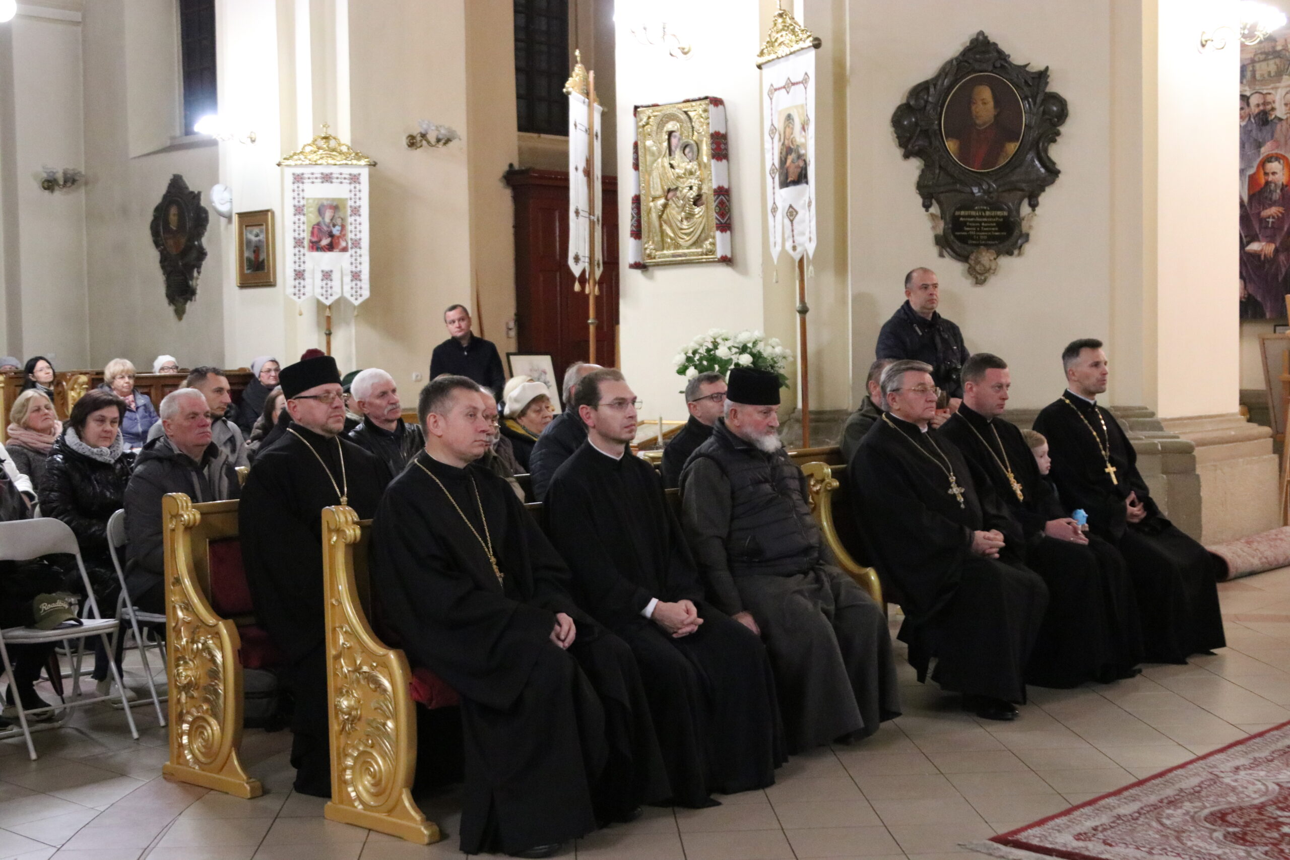 «Йосафат помирає, щоб жити»: Слово владики Володимира Груци на початок духовно-мистецької програми «Апостол єдності» «Йосафат помирає, щоб жити»: Слово владики Володимира Груци на початок духовно-мистецької програми «Апостол єдності»