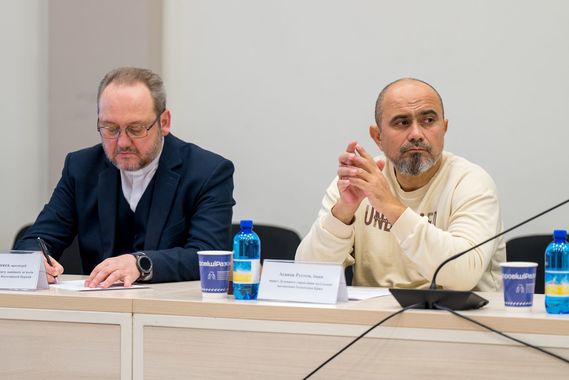 МОЗ і Всеукраїнська рада Церков обговорили можливості залучення капеланів до процесу надання допомоги пацієнтам МОЗ і Всеукраїнська рада Церков обговорили можливості залучення капеланів до процесу надання допомоги пацієнтам