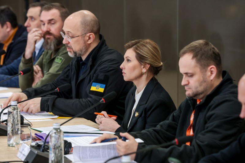 Олена Зеленська взяла участь у нараді щодо реалізації Стратегії реформи шкільного харчування: Прагнемо не просто змінити шкільне меню, а ростити здорове покоління Олена Зеленська взяла участь у нараді щодо реалізації Стратегії реформи шкільного харчування: Прагнемо не просто змінити шкільне меню, а ростити здорове покоління