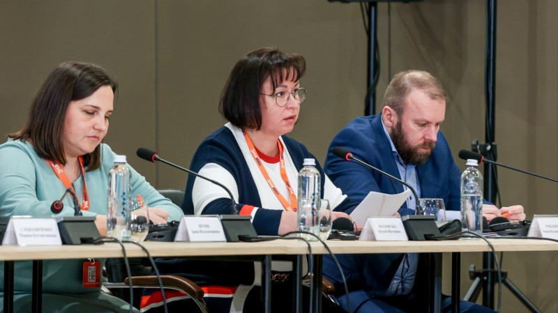 Олена Зеленська взяла участь у нараді щодо реалізації Стратегії реформи шкільного харчування: Прагнемо не просто змінити шкільне меню, а ростити здорове покоління Олена Зеленська взяла участь у нараді щодо реалізації Стратегії реформи шкільного харчування: Прагнемо не просто змінити шкільне меню, а ростити здорове покоління