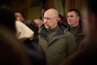 Релігійні лідери разом з&nbsp;військово-політичним керівництвом України помолилися за&nbsp;жертв Голодомору в&nbsp;Києво-Печерській лаврі