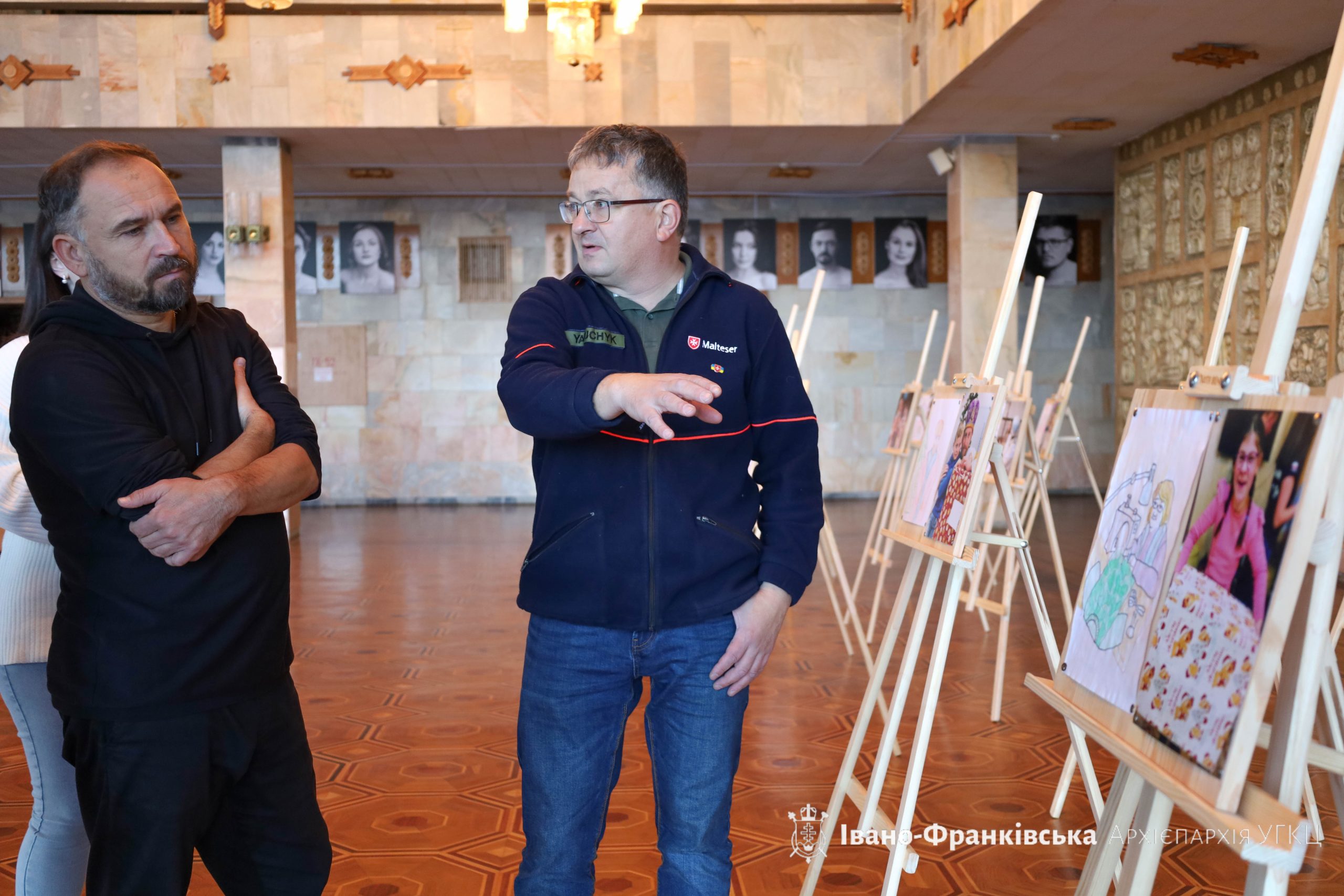 В Івано-Франківському драмтеатрі мальтійці відкрили другу виставку дитячих малюнків В Івано-Франківському драмтеатрі мальтійці відкрили другу виставку дитячих малюнків