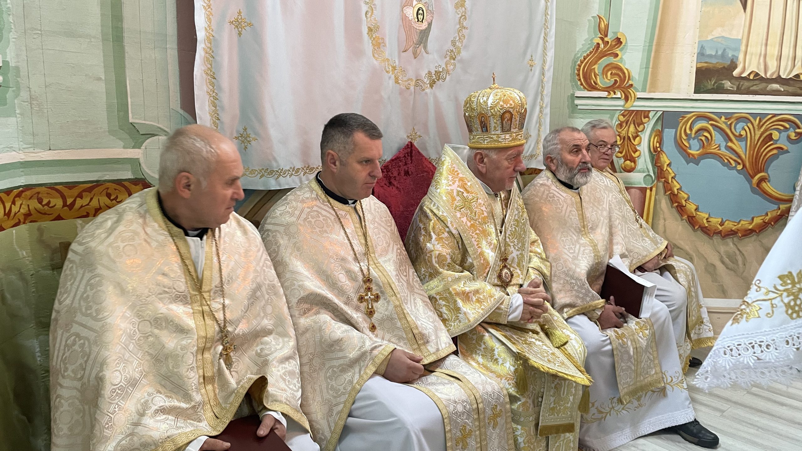 «Вчімося відкривати своє серце для милосердя», — Митрополит Володимир у Негівцях «Вчімося відкривати своє серце для милосердя», — Митрополит Володимир у Негівцях