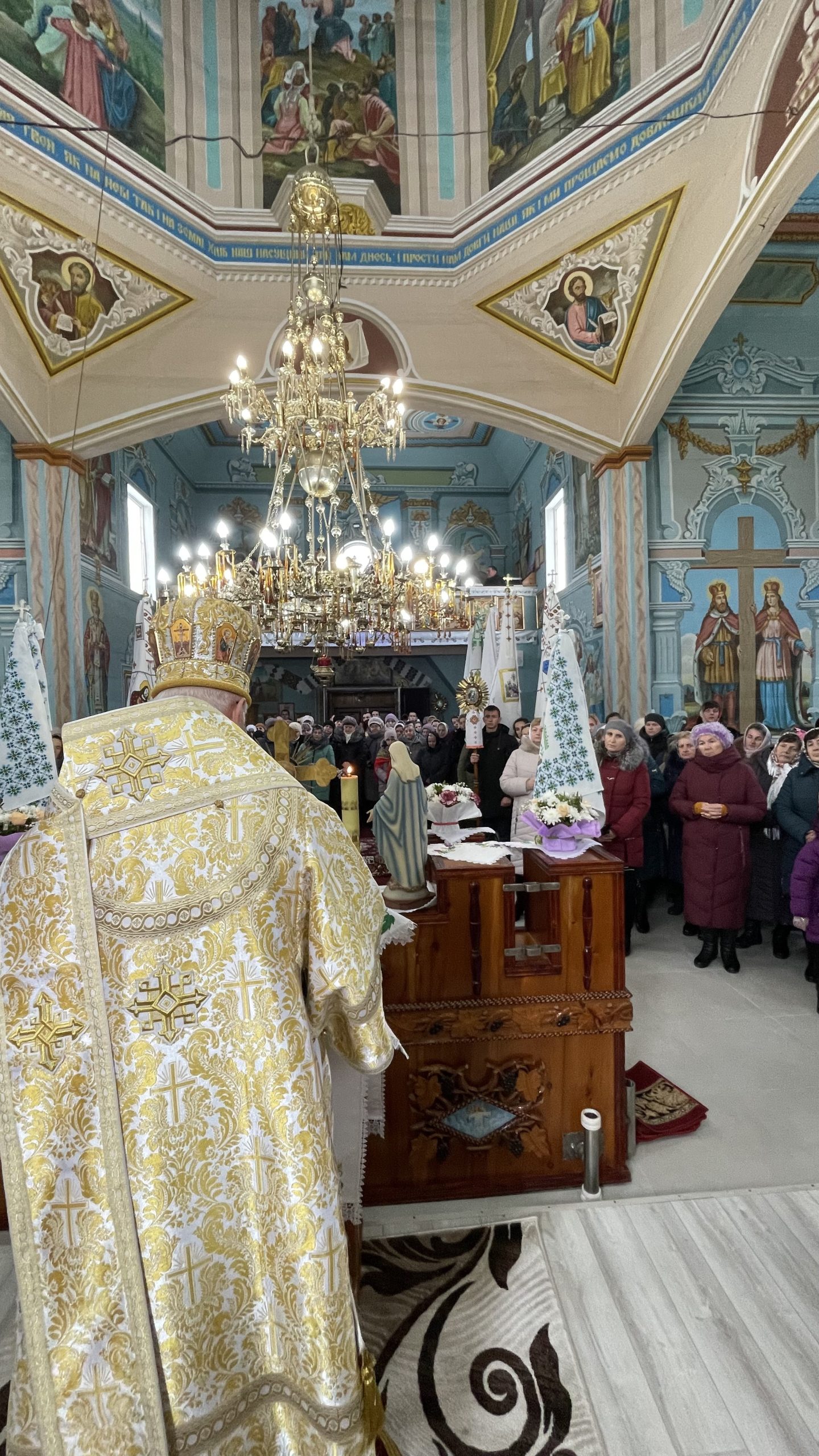 «Вчімося відкривати своє серце для милосердя», — Митрополит Володимир у Негівцях «Вчімося відкривати своє серце для милосердя», — Митрополит Володимир у Негівцях