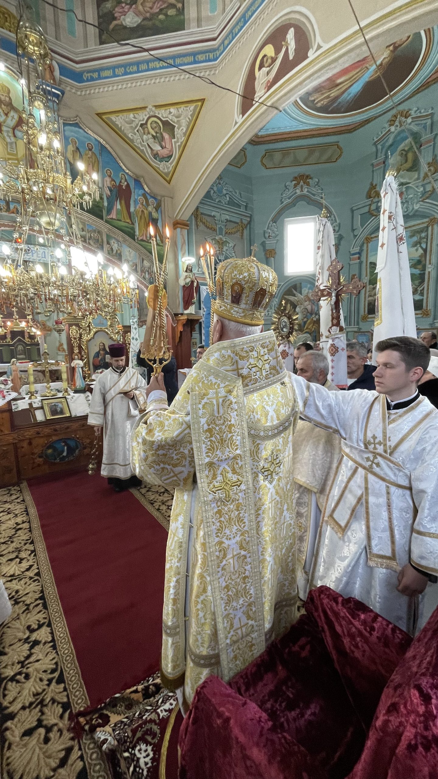«Вчімося відкривати своє серце для милосердя», — Митрополит Володимир у Негівцях «Вчімося відкривати своє серце для милосердя», — Митрополит Володимир у Негівцях