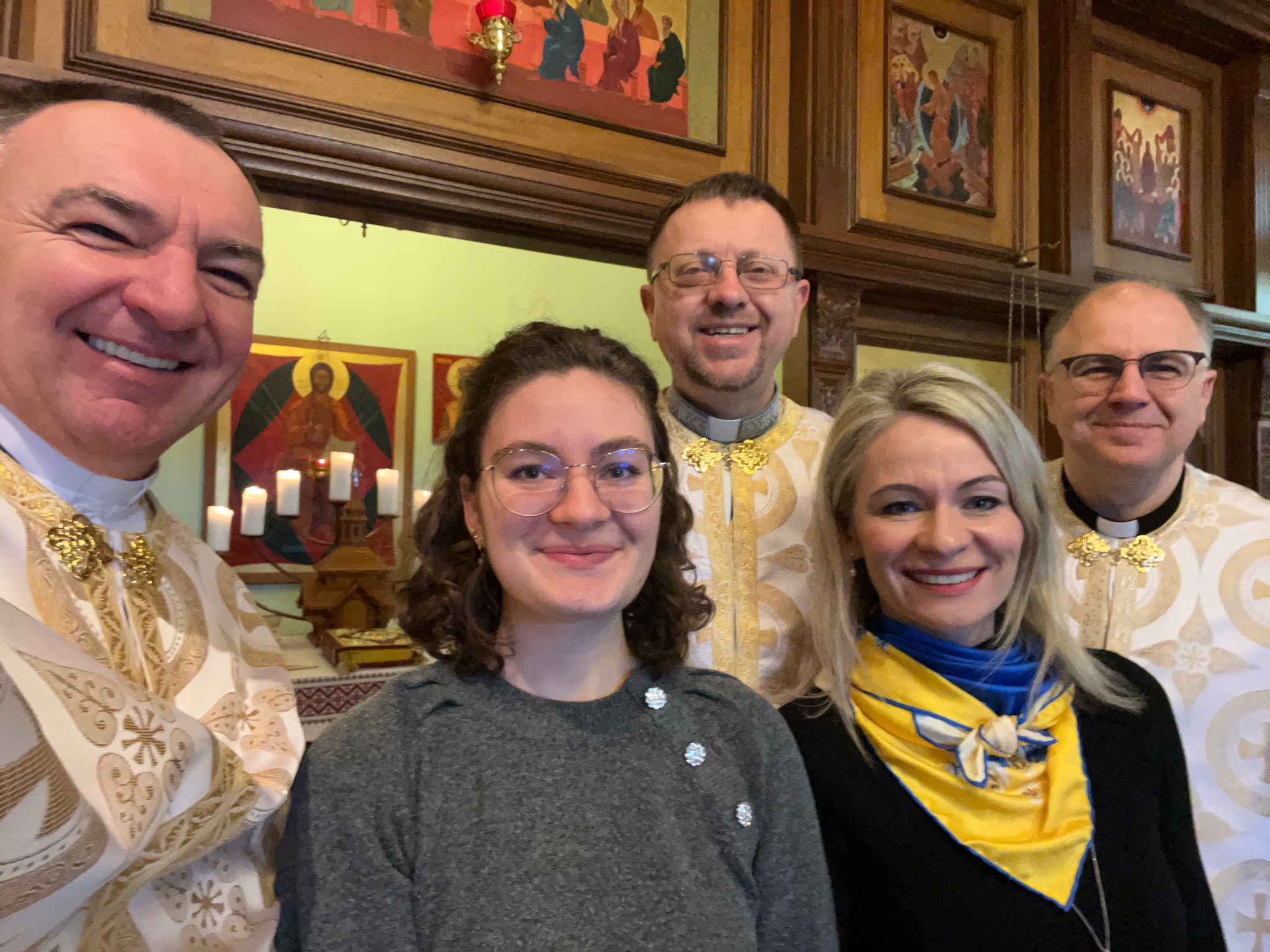 «”Жива” парафія, лікарня та зустріч з військовим»: Владика Володимир відвідав громаду УГКЦ у Ганновері «”Жива” парафія, лікарня та зустріч з військовим»: Владика Володимир відвідав громаду УГКЦ у Ганновері