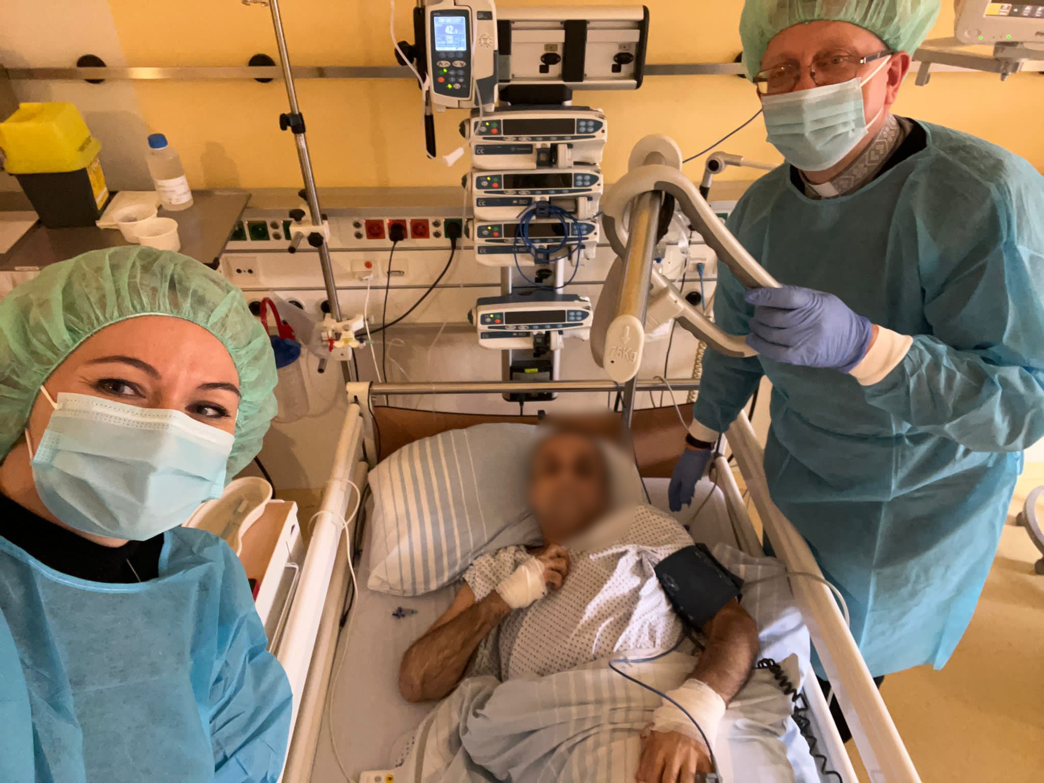 «”Жива” парафія, лікарня та зустріч з військовим»: Владика Володимир відвідав громаду УГКЦ у Ганновері «”Жива” парафія, лікарня та зустріч з військовим»: Владика Володимир відвідав громаду УГКЦ у Ганновері