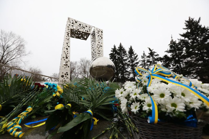 Сьогодні, 14-го грудня, ми вшановуємо учасників ліквідації наслідків аварії на Чорнобильській АЕС Сьогодні, 14-го грудня, ми вшановуємо учасників ліквідації наслідків аварії на Чорнобильській АЕС