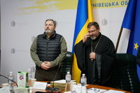 Члени Постійного Синоду УГКЦ зустрілися з&nbsp;головою Чернівецької ОВА