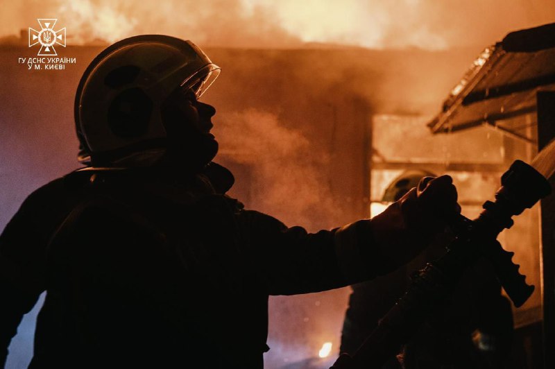 Сьогодні вночі було 10 балістичних ракет. Усі збито! Дякую нашим Повітряним силам і партнерам Сьогодні вночі було 10 балістичних ракет. Усі збито! Дякую нашим Повітряним силам і партнерам