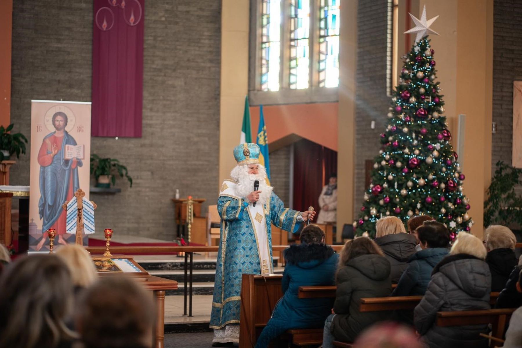 До дітей української громади в Дубліні завітав святий Миколай До дітей української громади в Дубліні завітав святий Миколай
