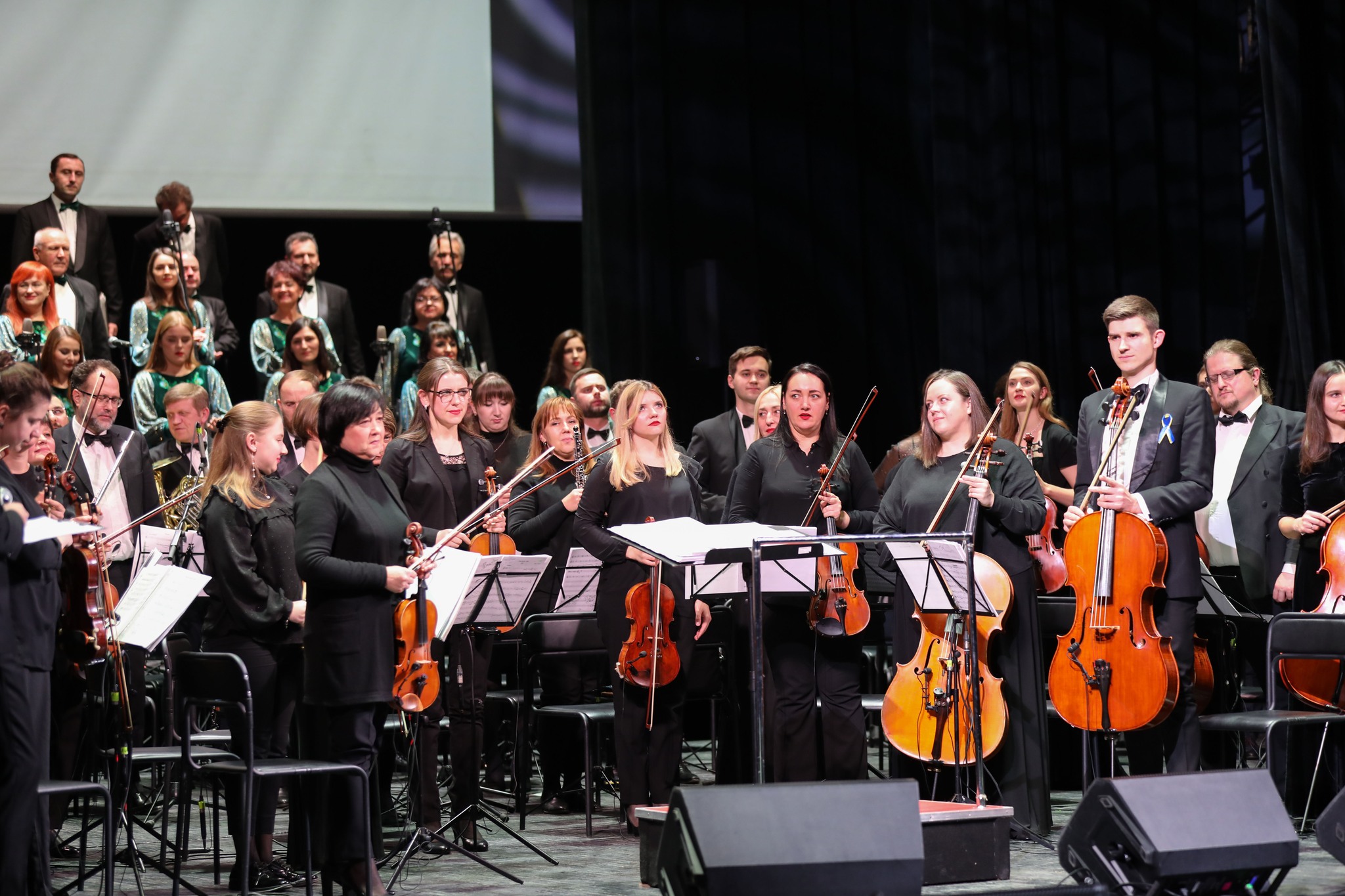 Духовно-мистецькою програмою «Бути людиною…» завершили рік, присвячений 90-літтю Блаженнішого Любомира Духовно-мистецькою програмою «Бути людиною…» завершили рік, присвячений 90-літтю Блаженнішого Любомира