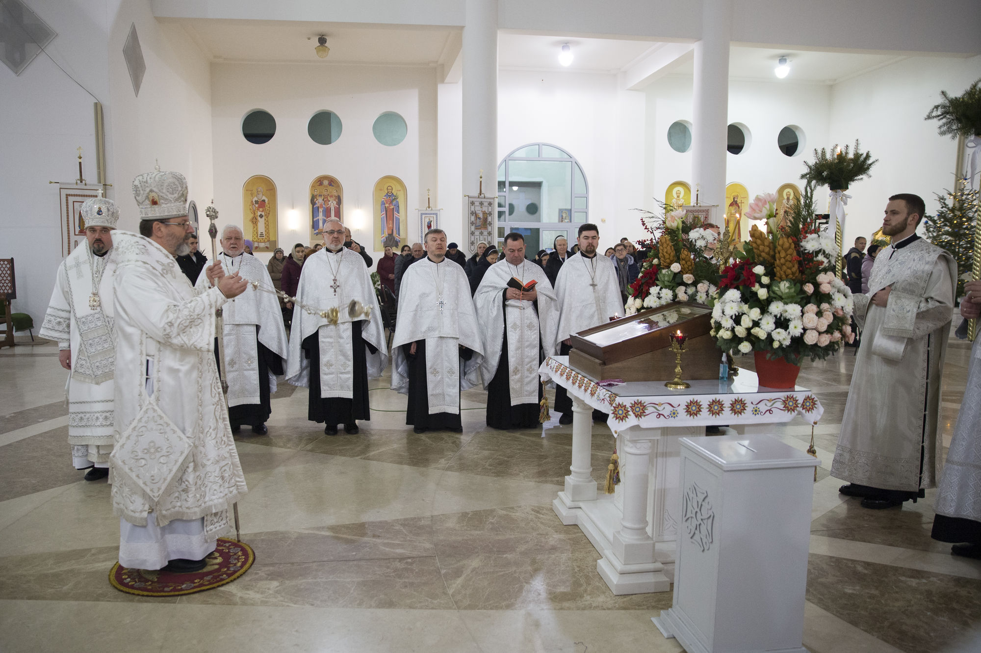 Глава УГКЦ на Різдво: Ядром сучасної історії світу, де сьогодні по-новому народжується Син Божий, є наша Батьківщина Глава УГКЦ на Різдво: Ядром сучасної історії світу, де сьогодні по-новому народжується Син Божий, є наша Батьківщина