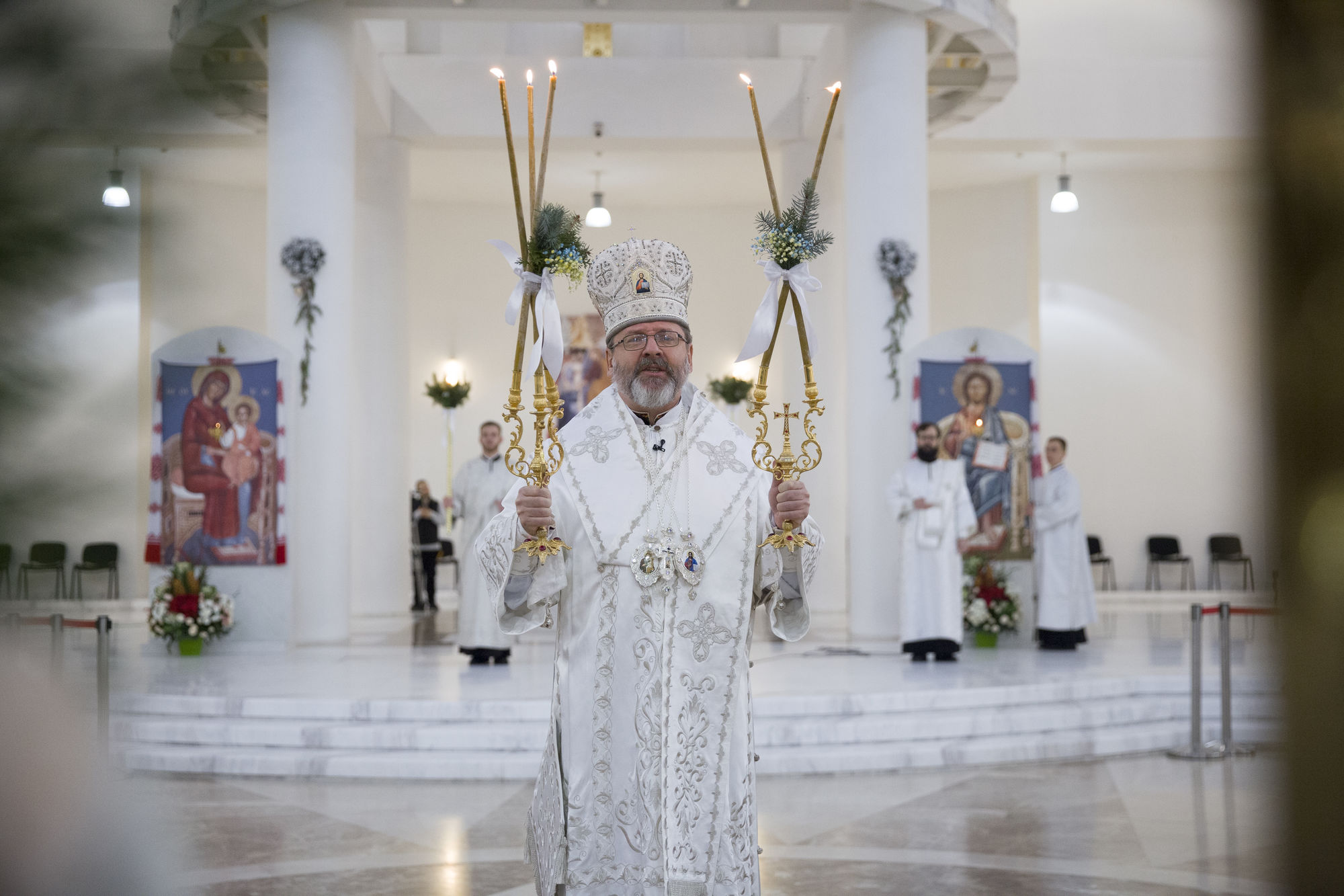 Глава УГКЦ на Різдво: Ядром сучасної історії світу, де сьогодні по-новому народжується Син Божий, є наша Батьківщина Глава УГКЦ на Різдво: Ядром сучасної історії світу, де сьогодні по-новому народжується Син Божий, є наша Батьківщина