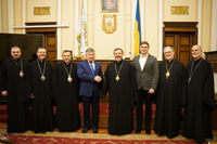 Глава УГКЦ з&nbsp;єпископами Постійного Синоду відвідав університети в&nbsp;Чернівцях