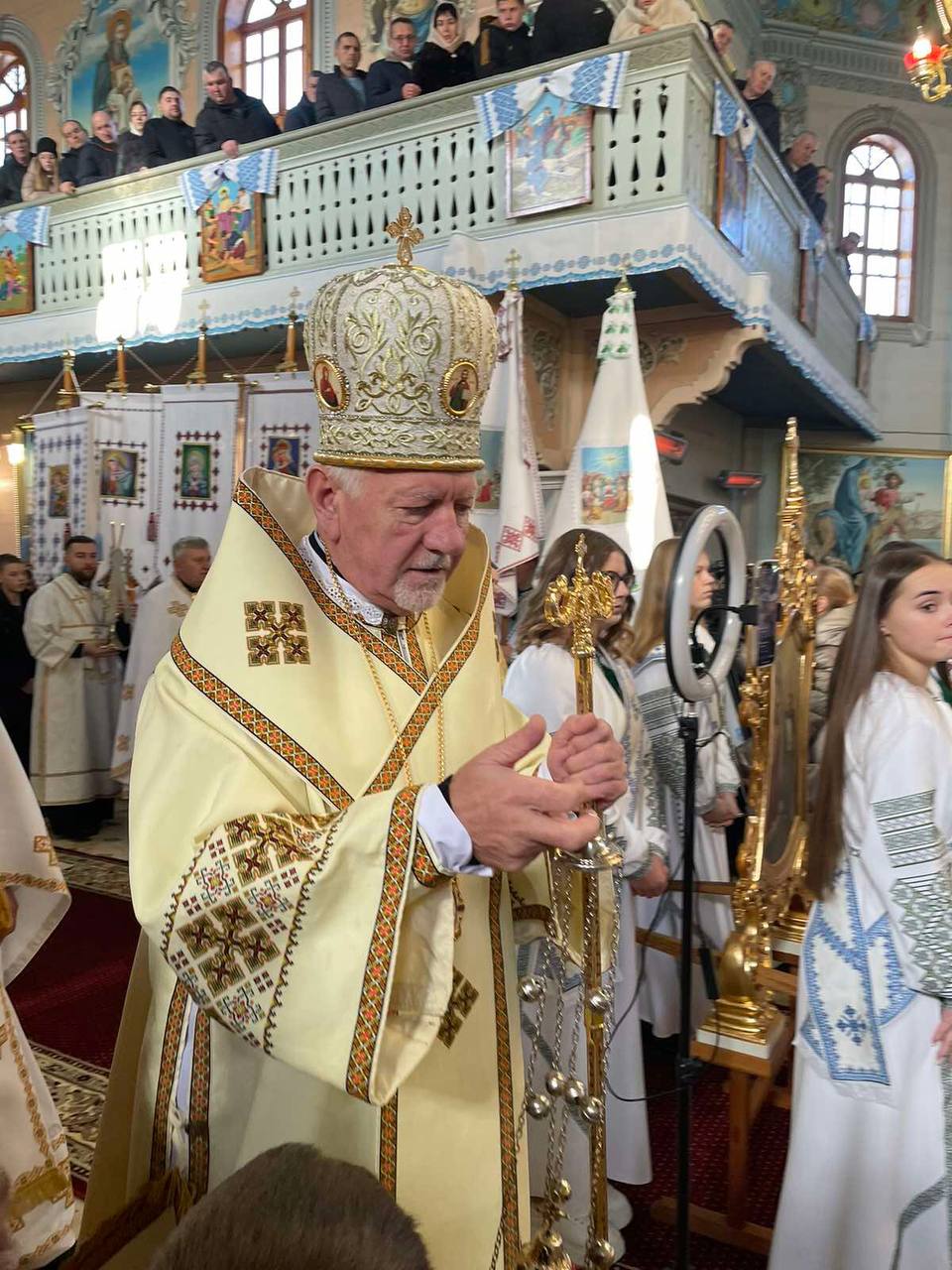 «Літургія є невичерпним джерелом Божих ласк і благословення», – Митрополит Володимир під час візиту у Перегінське «Літургія є невичерпним джерелом Божих ласк і благословення», – Митрополит Володимир під час візиту у Перегінське