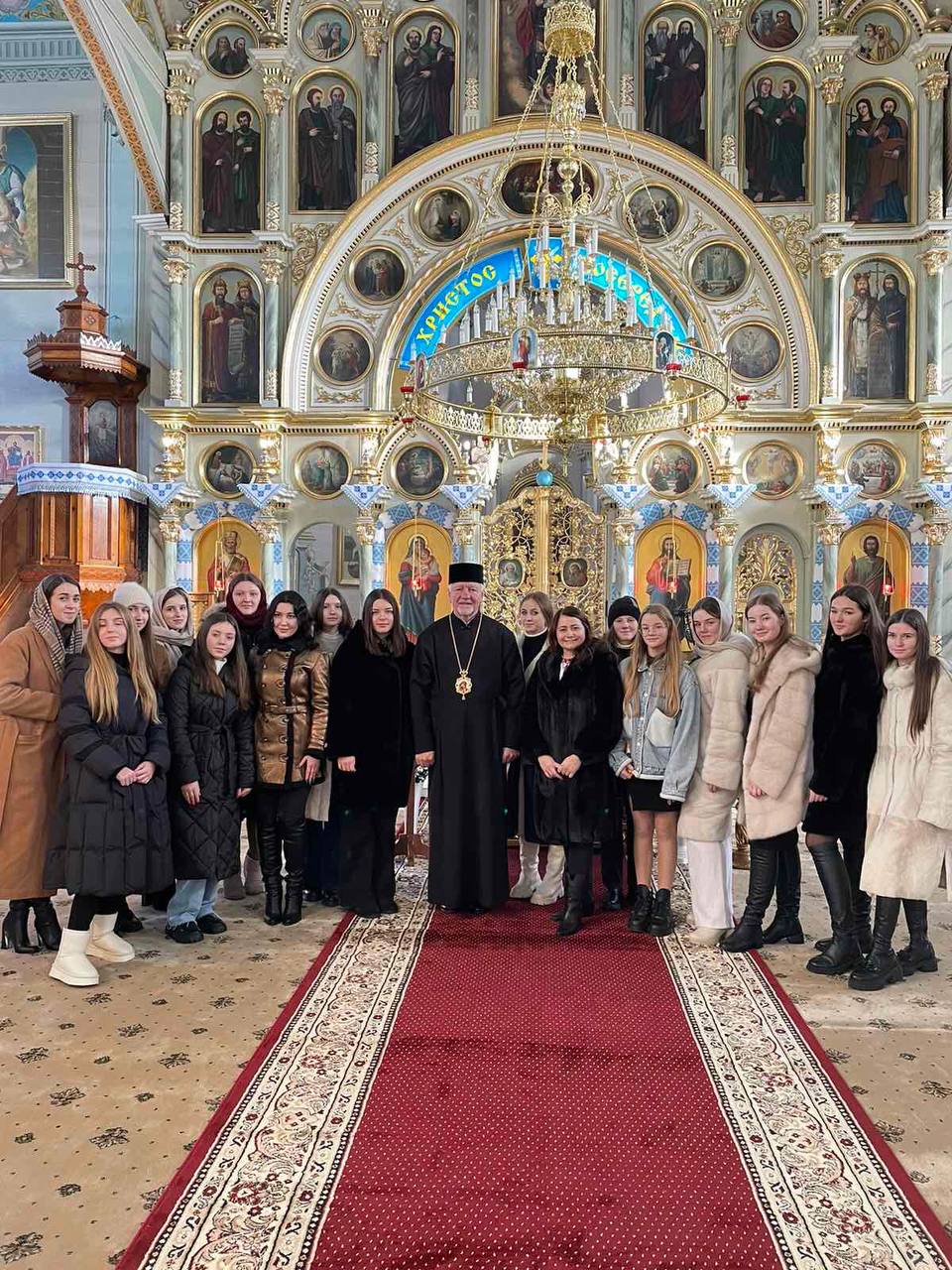«Літургія є невичерпним джерелом Божих ласк і благословення», – Митрополит Володимир під час візиту у Перегінське «Літургія є невичерпним джерелом Божих ласк і благословення», – Митрополит Володимир під час візиту у Перегінське