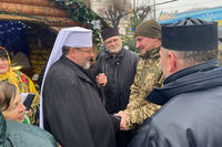 &laquo;Ми&nbsp;тут разом, аби відчути єднання&raquo;, - Глава УГКЦ із Постійним Синодом освятив вертеп на&nbsp;центральній площі Чернівців