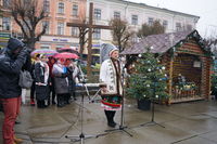 &laquo;Ми&nbsp;тут разом, аби відчути єднання&raquo;, - Глава УГКЦ із Постійним Синодом освятив вертеп на&nbsp;центральній площі Чернівців