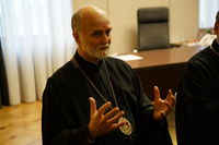 &laquo;Ми&nbsp;тут разом, аби відчути єднання&raquo;, - Глава УГКЦ із Постійним Синодом освятив вертеп на&nbsp;центральній площі Чернівців