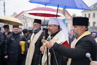 &laquo;Ми&nbsp;тут разом, аби відчути єднання&raquo;: Глава УГКЦ з Постійним Синодом освятив вертеп на&nbsp;центральній площі Чернівців