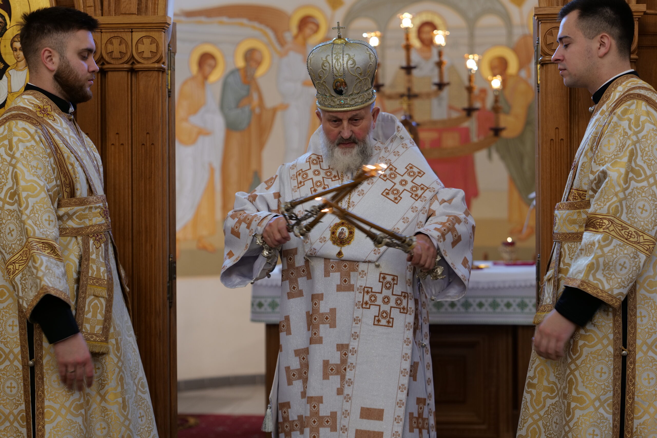 Митрополит Ігор — до вірних парафії святого Йосифа Обручника: «Молімося до святого Йосифа, щоб благав Ісуса про швидке закінчення війни» Митрополит Ігор — до вірних парафії святого Йосифа Обручника: «Молімося до святого Йосифа, щоб благав Ісуса про швидке закінчення війни»