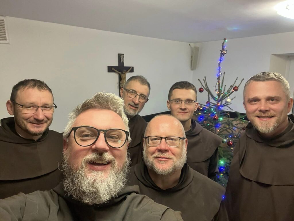 Отець Віталій Козак: головні чудеса – це збережені життя захисників Отець Віталій Козак: головні чудеса – це збережені життя захисників