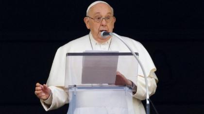 Папа: ми покликані наслідувати Божу любов, шанобливу і делікатну Папа: ми покликані наслідувати Божу любов, шанобливу і делікатну