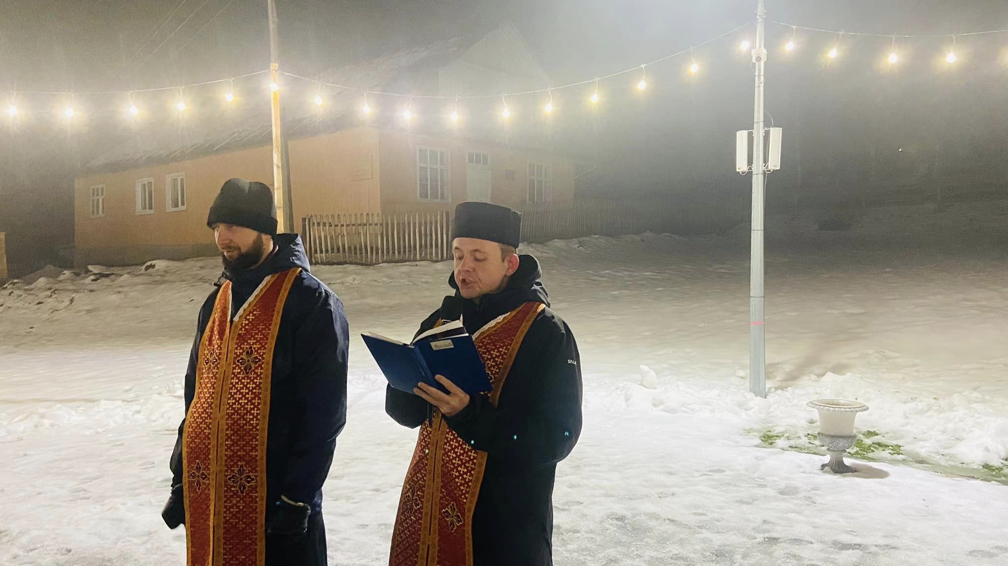 У Відпустовому центрі Симеона Лукача молитовно відзначили 12-ту річницю заснування Івано-Франківської Митрополії У Відпустовому центрі Симеона Лукача молитовно відзначили 12-ту річницю заснування Івано-Франківської Митрополії