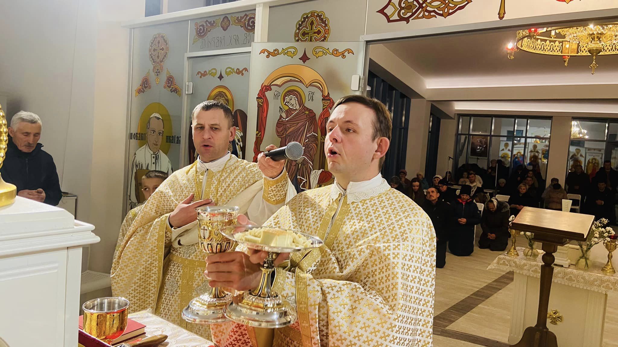 У Відпустовому центрі Симеона Лукача молитовно відзначили 12-ту річницю заснування Івано-Франківської Митрополії У Відпустовому центрі Симеона Лукача молитовно відзначили 12-ту річницю заснування Івано-Франківської Митрополії