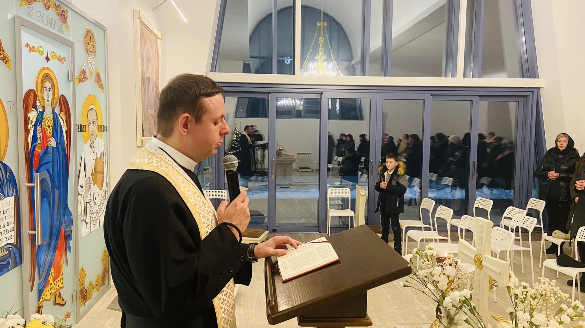 У Відпустовому центрі Симеона Лукача молитовно відзначили 12-ту річницю заснування Івано-Франківської Митрополії У Відпустовому центрі Симеона Лукача молитовно відзначили 12-ту річницю заснування Івано-Франківської Митрополії