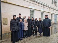 Владика Андрій Хім’як передав медикам Вифлеємський вогонь Владика Андрій Хім’як передав медикам Вифлеємський вогонь