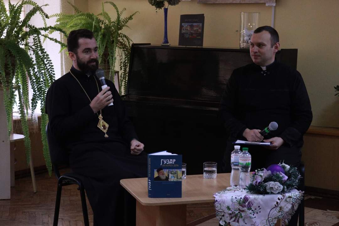 Владика Микола Семенишин з архіпастирським візитом відвідав Рожнятів Владика Микола Семенишин з архіпастирським візитом відвідав Рожнятів