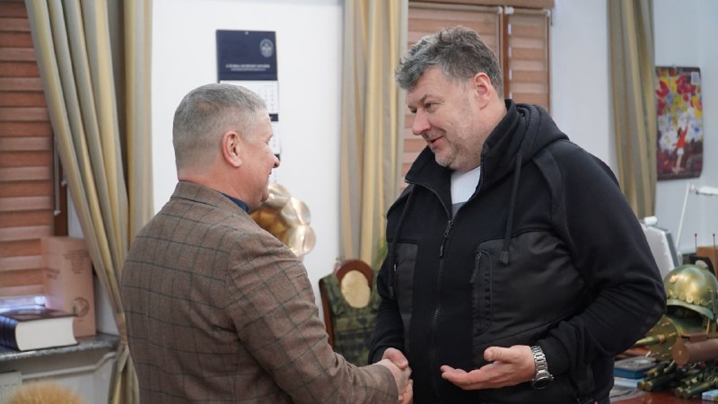 ☑️ Сьогодні нагородив відомого на Житомирщині волонтера, а зараз військовослужбовця ЗСУ Олега Бабкіна ☑️ Сьогодні нагородив відомого на Житомирщині волонтера, а зараз військовослужбовця ЗСУ Олега Бабкіна