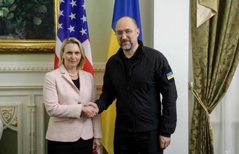 🇺🇸 Системно працюємо з партнерами для посилення стійкості України. Провели продуктивну зустріч із пані послом США в Україні Бріджит Брінк. 🇺🇸 Системно працюємо з партнерами для посилення стійкості України. Провели продуктивну зустріч із пані послом США в Україні Бріджит Брінк.