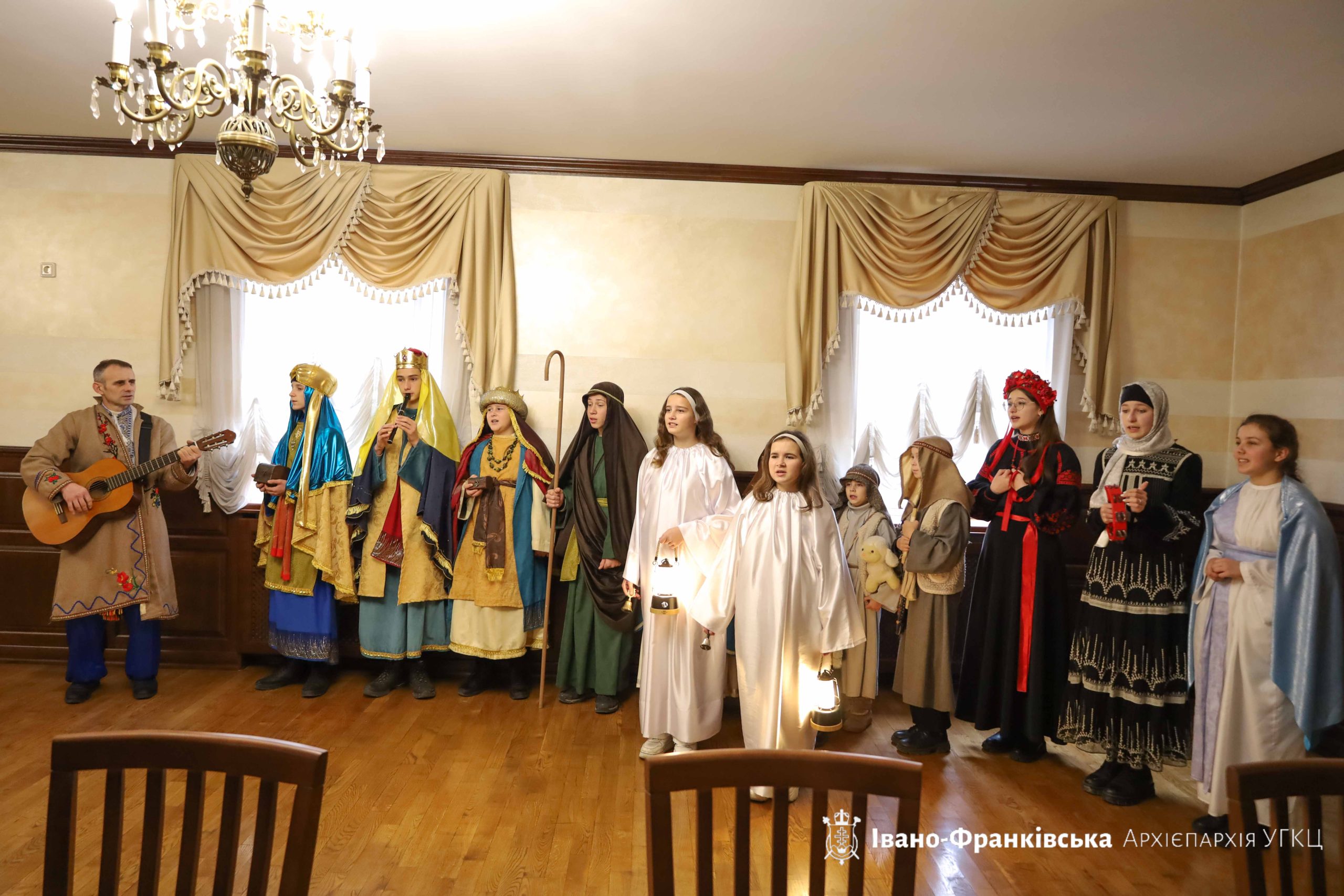 До архієпархіального управління завітали колядники До архієпархіального управління завітали колядники