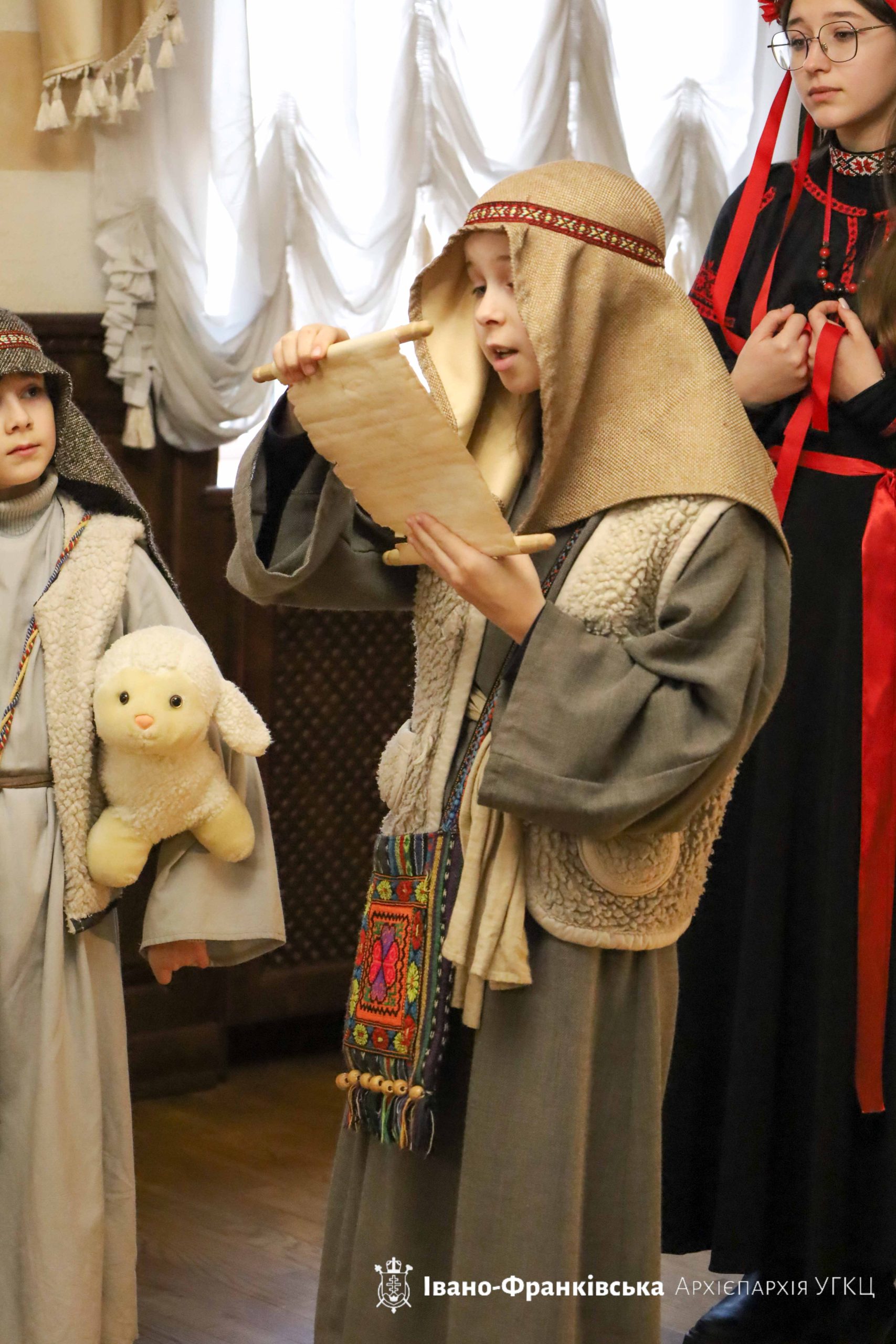 До архієпархіального управління завітали колядники До архієпархіального управління завітали колядники