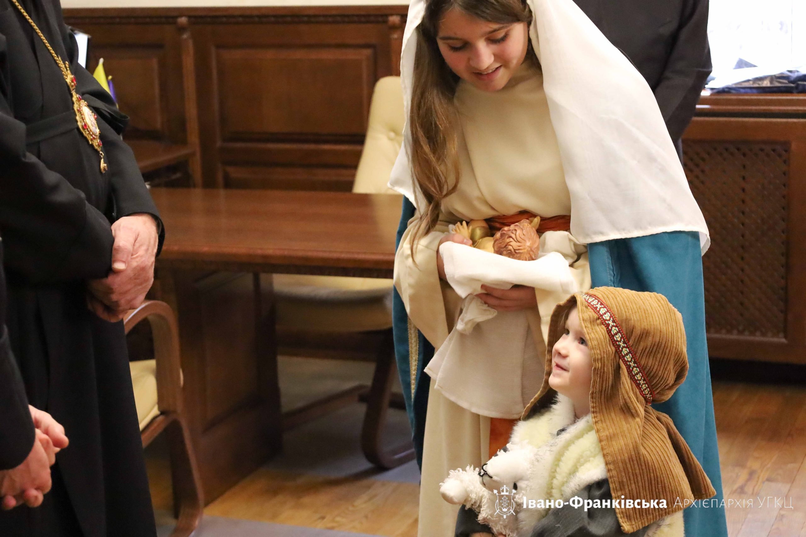 До архієпархіального управління завітали колядники До архієпархіального управління завітали колядники