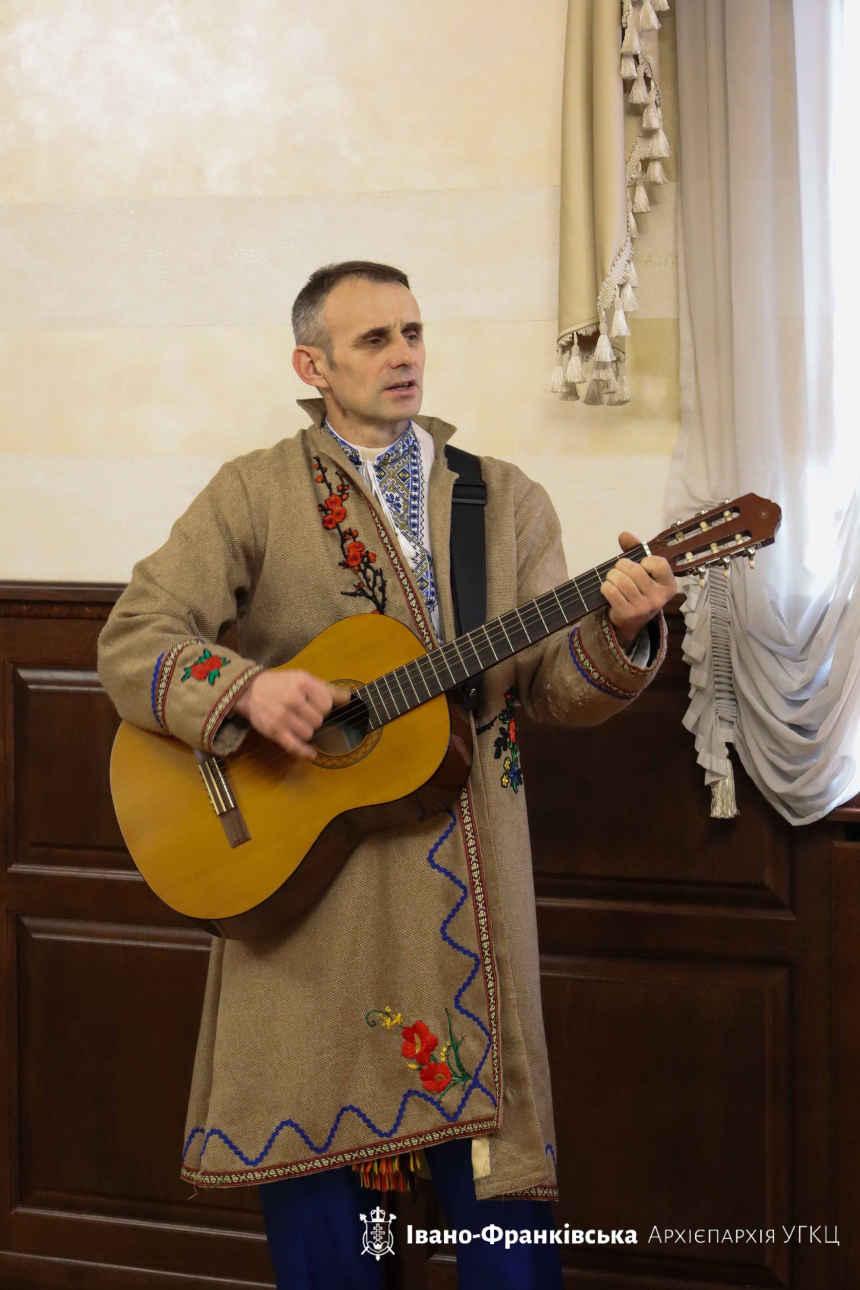 До архієпархіального управління завітали колядники До архієпархіального управління завітали колядники