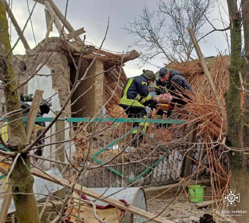 ❗️Херсонщина. В результаті ворожого удару одна жінка загинула, ще одна постраждала ❗️Херсонщина. В результаті ворожого удару одна жінка загинула, ще одна постраждала