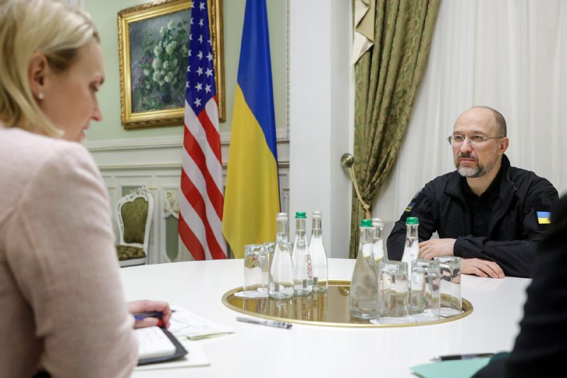 🇺🇸 Системно працюємо з партнерами для посилення стійкості України. Провели продуктивну зустріч із пані послом США в Україні Бріджит Брінк. 🇺🇸 Системно працюємо з партнерами для посилення стійкості України. Провели продуктивну зустріч із пані послом США в Україні Бріджит Брінк.