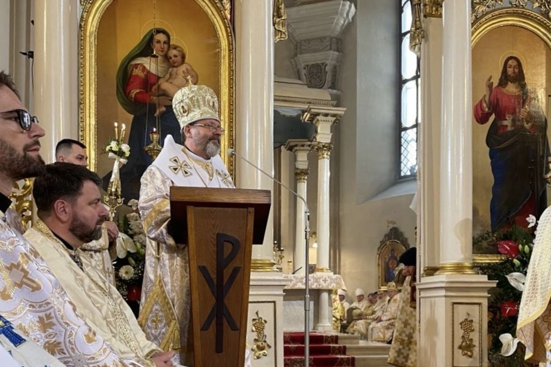 Глава УГКЦ до&nbsp;митрополита Йони Максіма: &laquo;Ви&nbsp;є&nbsp;духовним даром України для Словаччини&raquo;