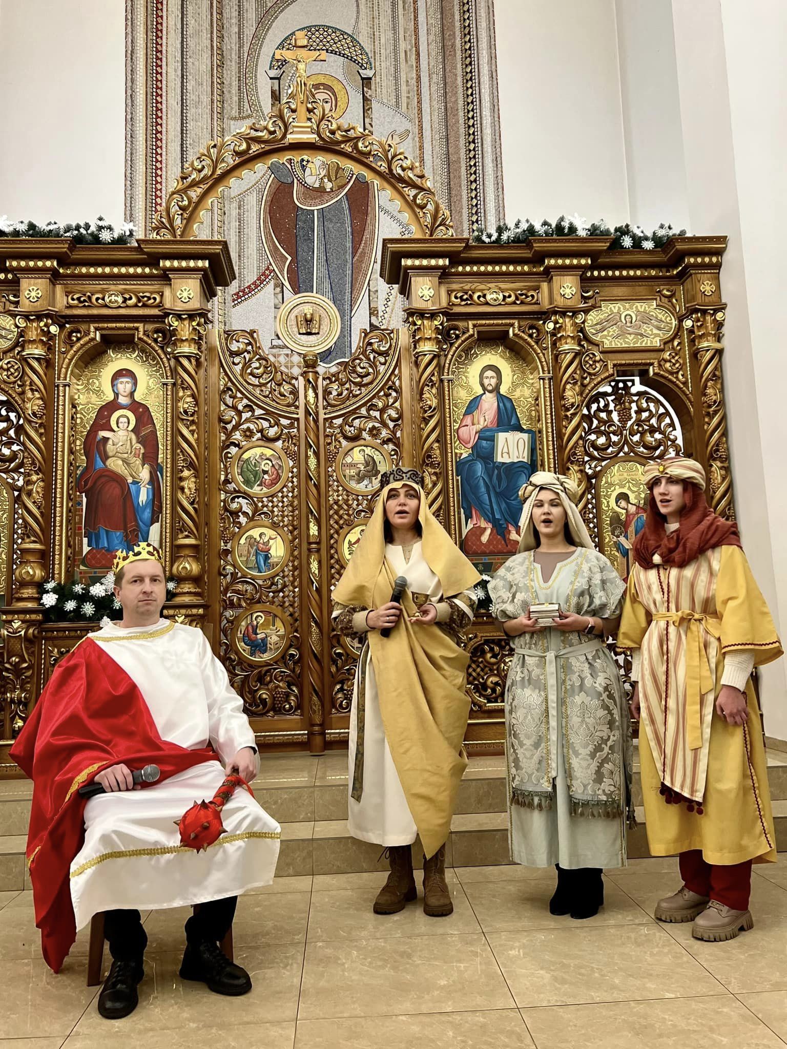 На парафії Різдва Пресвятої Богородиці представили вертепне дійство На парафії Різдва Пресвятої Богородиці представили вертепне дійство