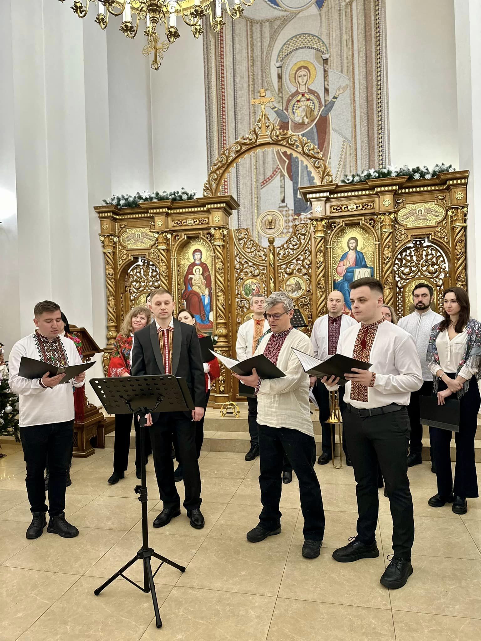 На парафії Різдва Пресвятої Богородиці представили вертепне дійство На парафії Різдва Пресвятої Богородиці представили вертепне дійство