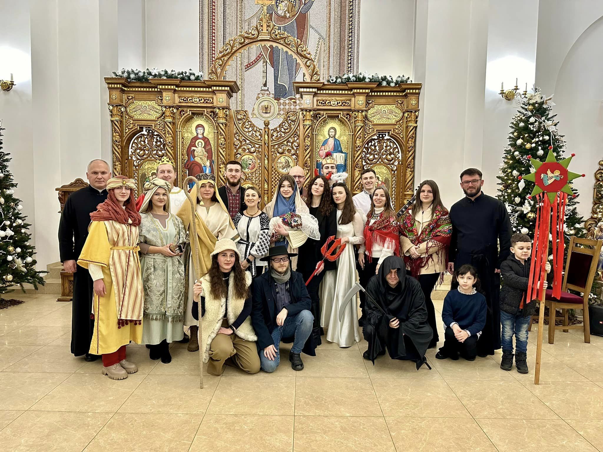 На парафії Різдва Пресвятої Богородиці представили вертепне дійство На парафії Різдва Пресвятої Богородиці представили вертепне дійство