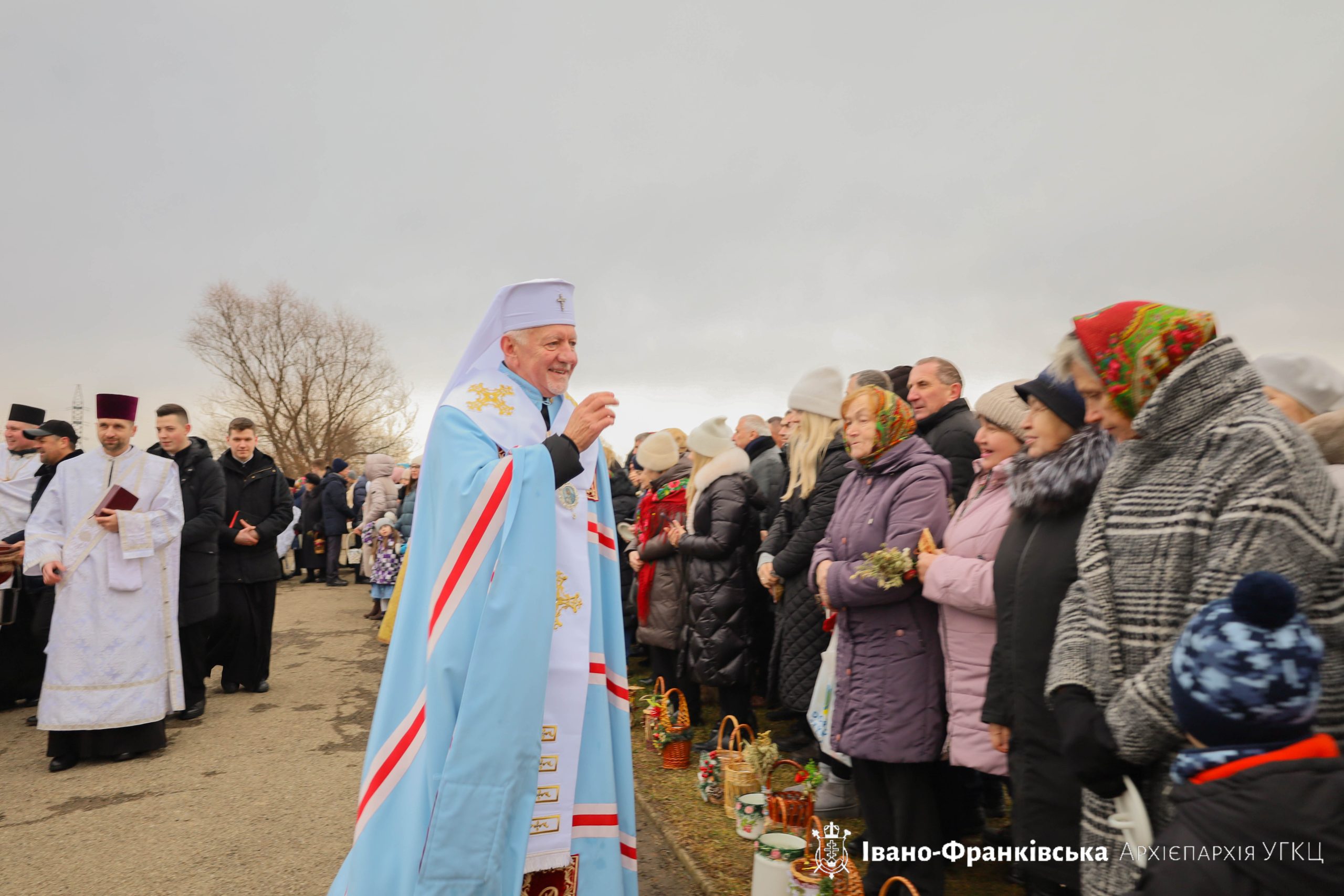 На річці Бистриця Надвірнянська відбулося традиційне водосвяття На річці Бистриця Надвірнянська відбулося традиційне водосвяття