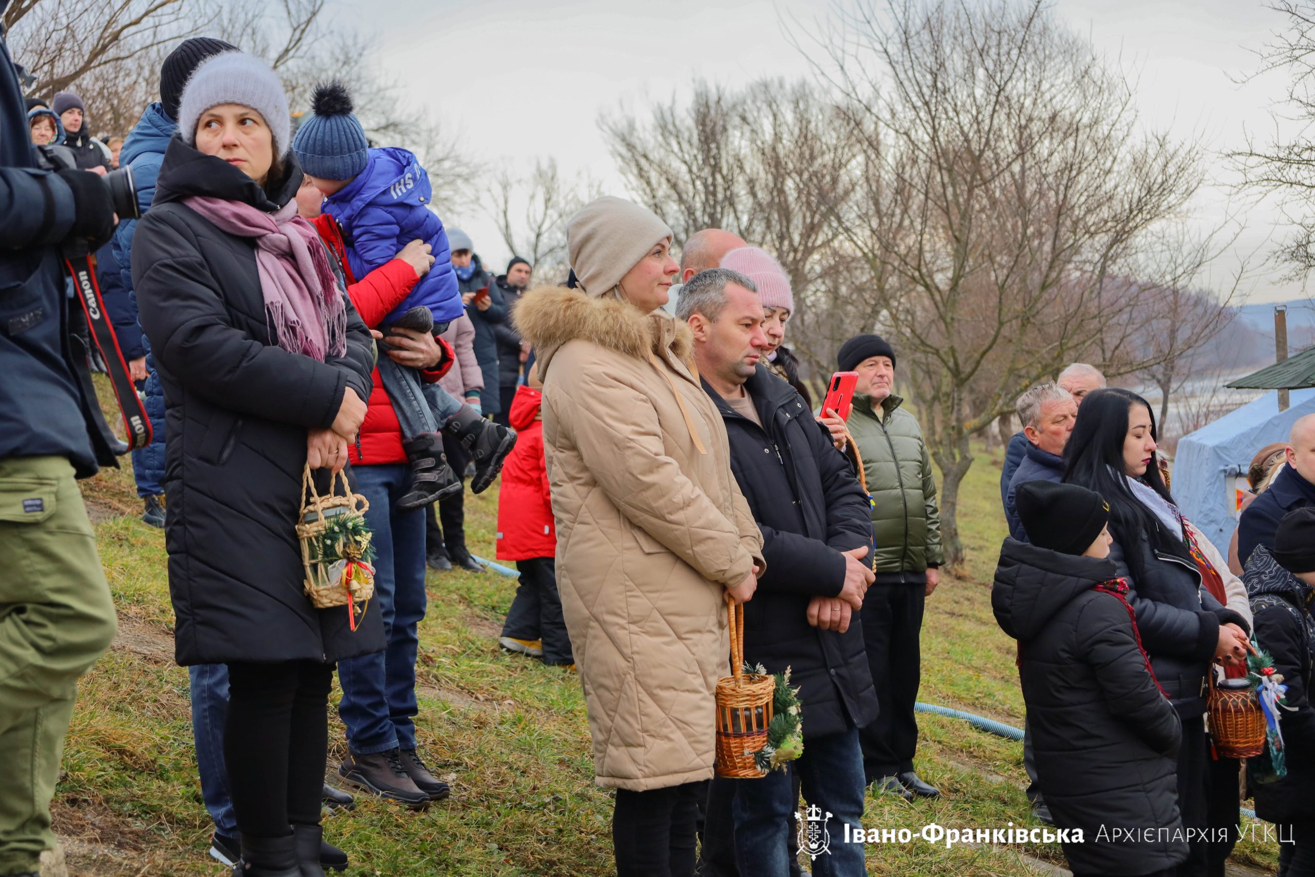 На річці Бистриця Надвірнянська відбулося традиційне водосвяття На річці Бистриця Надвірнянська відбулося традиційне водосвяття